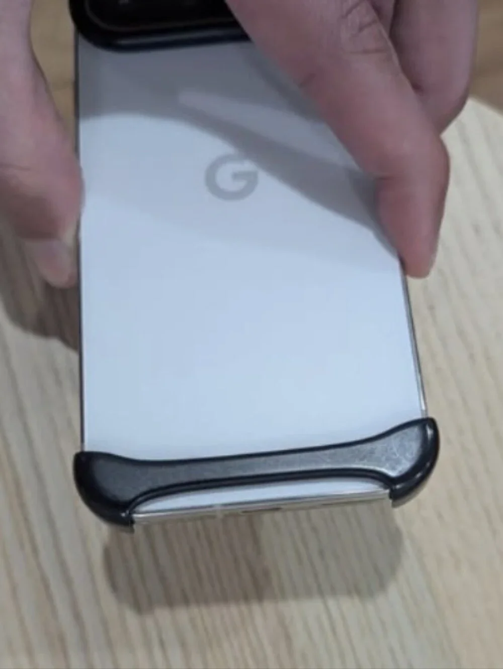 Pixel 9 Or Pixel 9 Pro Minimalist Phone Case - Arc Pulse Metal Bumper Case
